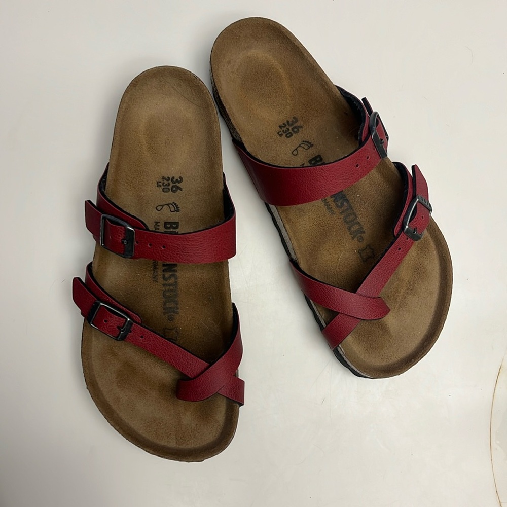 WOMEN’S BIRKENSTOCK MAYARI GRACEFUL RED BIRKO-FLOR REGULAR SANDALS